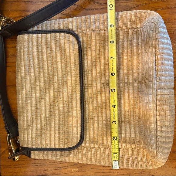 Vintage Susan Gail Straw Crossbody Bag with Black Leather Trim, Gold Hardware - Picture 13 of 13